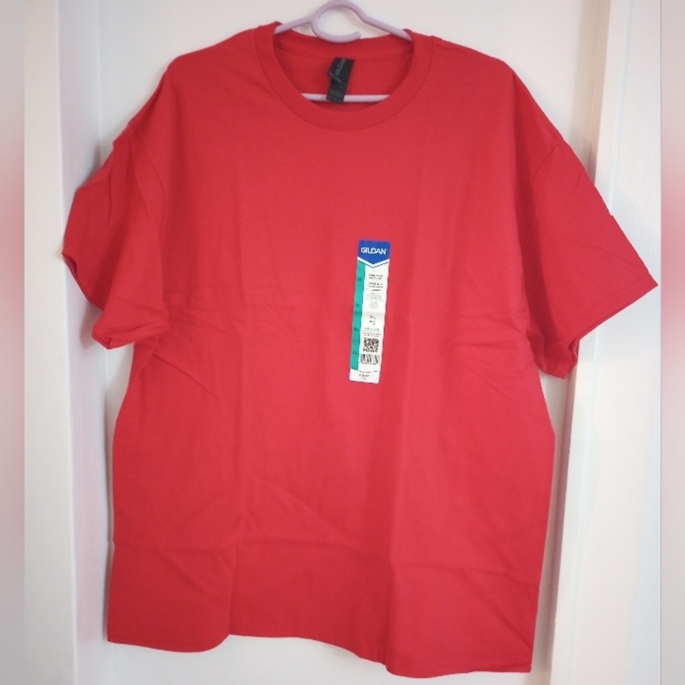 Gildan 100% Cotton Bold Red Crew Neck Unisex Short Sleeve Shirt XL